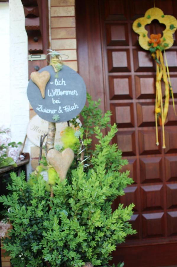 Haus Waldesruh, 3 Ferienwohnungen Hemfurth-Edersee Bagian luar foto